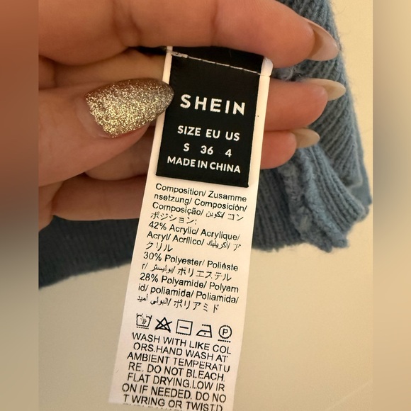 SHEIN Black & Blue Contrast Floral Turtleneck, size small. - Picture 7 of 7